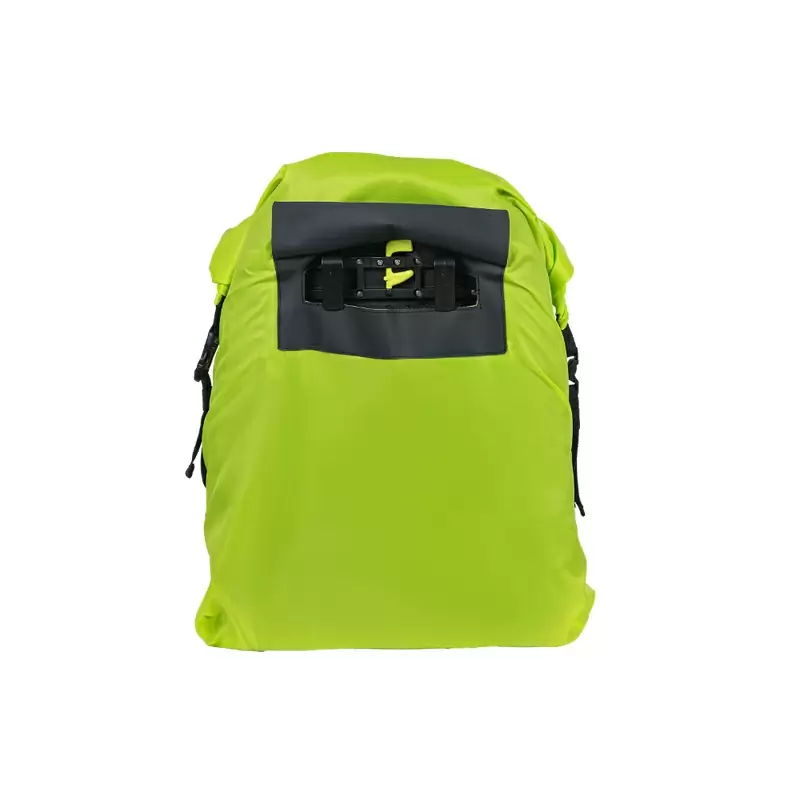 Capa de chuva vertical para manter seca e limpa #3