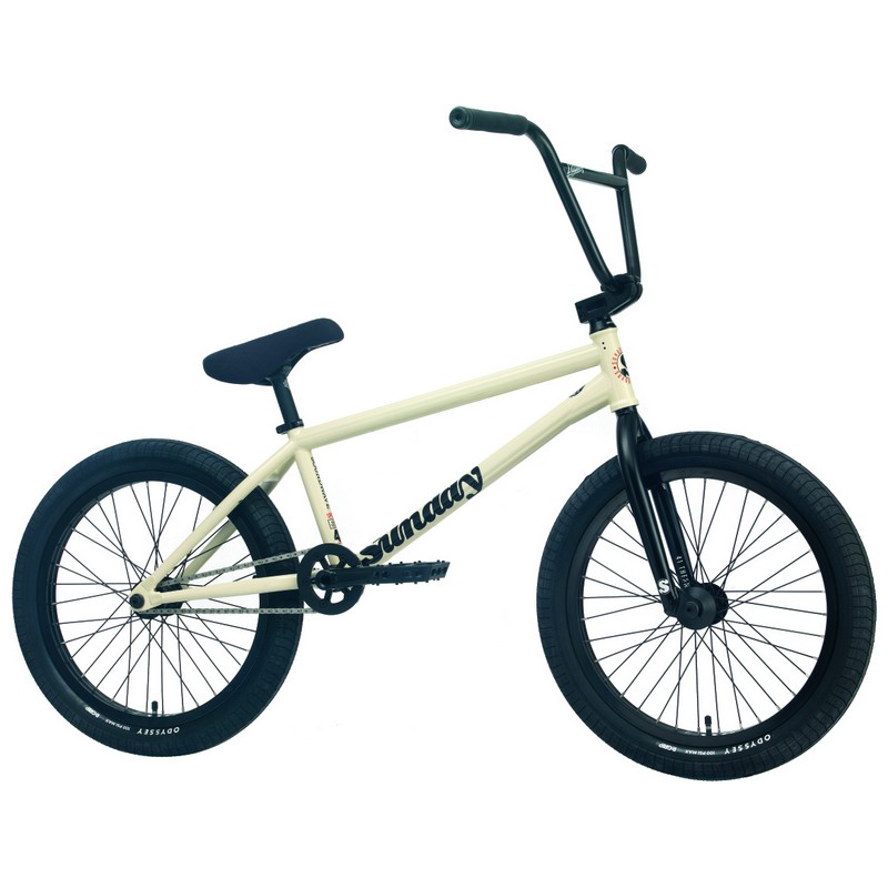 Soundwave (Young) My2022 Freecoaster Rhd, tubo superior blanco de 21