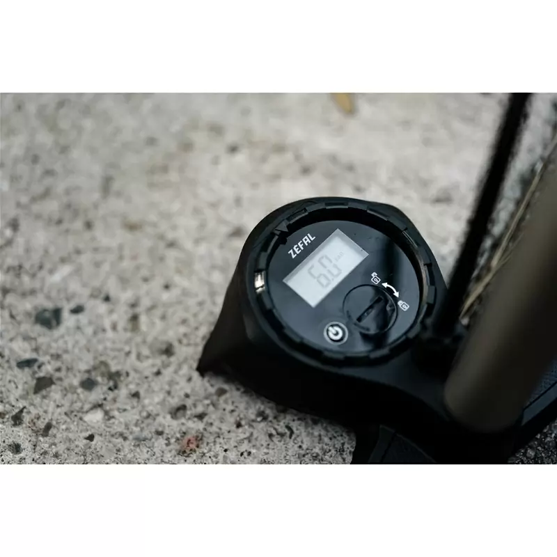 Floor Pump Profil Max FP65 Digital Z-Switch #2