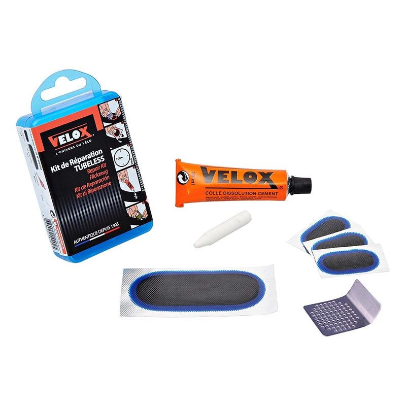 KIT de réparation Tubeless : 1 mastic + 1 grattoir + 4 patchs + 1 craie
