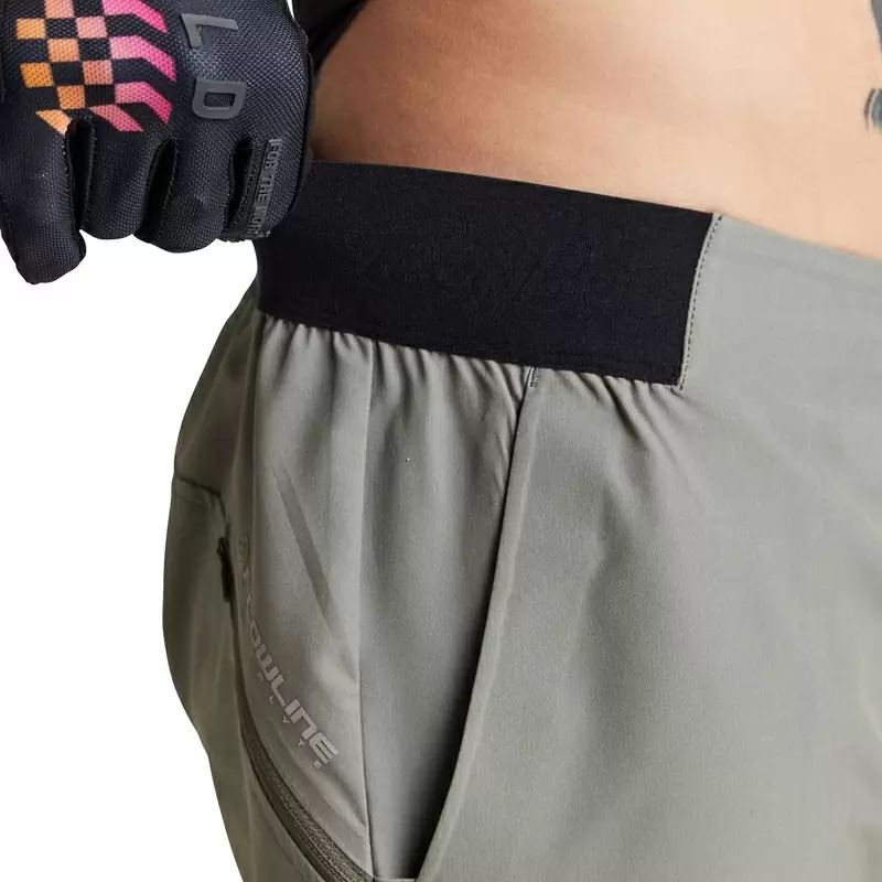 MTB Flowline Superlyte Monte Práctico y cómodos pantalones cortos verdes de tamaño 38 #1