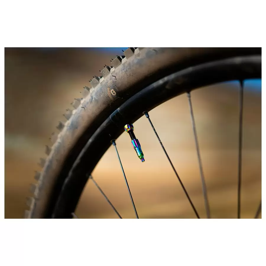 Valvole Tubeless Cnc 44Mm Oro #3