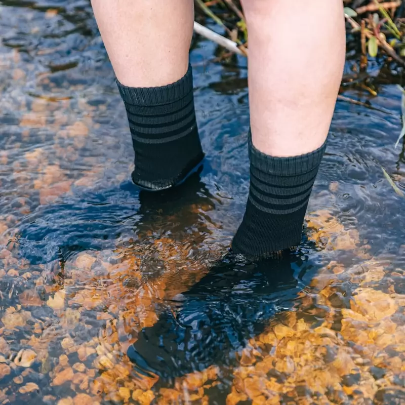 Chaussettes d'hiver imperméables doublées de mérinos noires taille L (42-44) #1