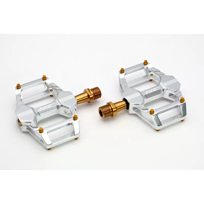 Pedal pareja ar06 titanium plata - image