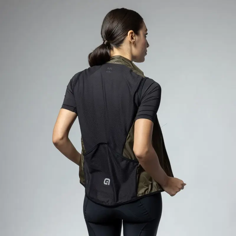 Colete Vento 2.0 Casca Mulher Verde Tamanho XL #1