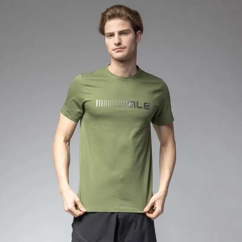 Grünes T-Shirt mit schwarzem Logo Größe S - image