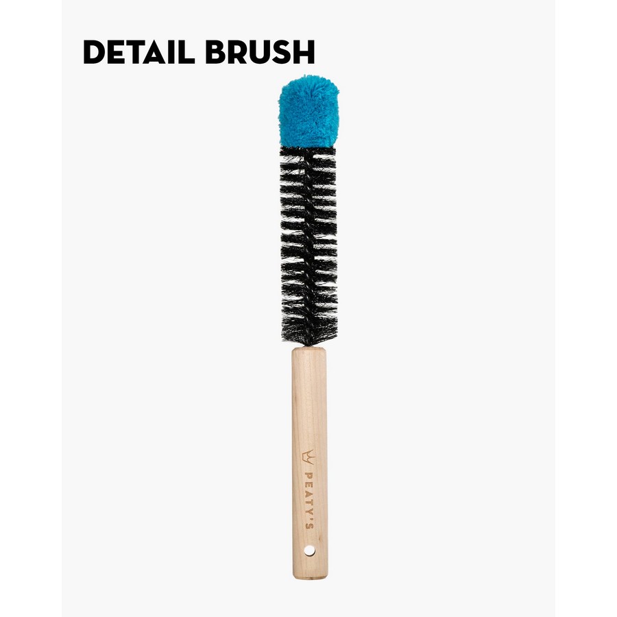 Brosse de détail pour le nettoyage des vélos