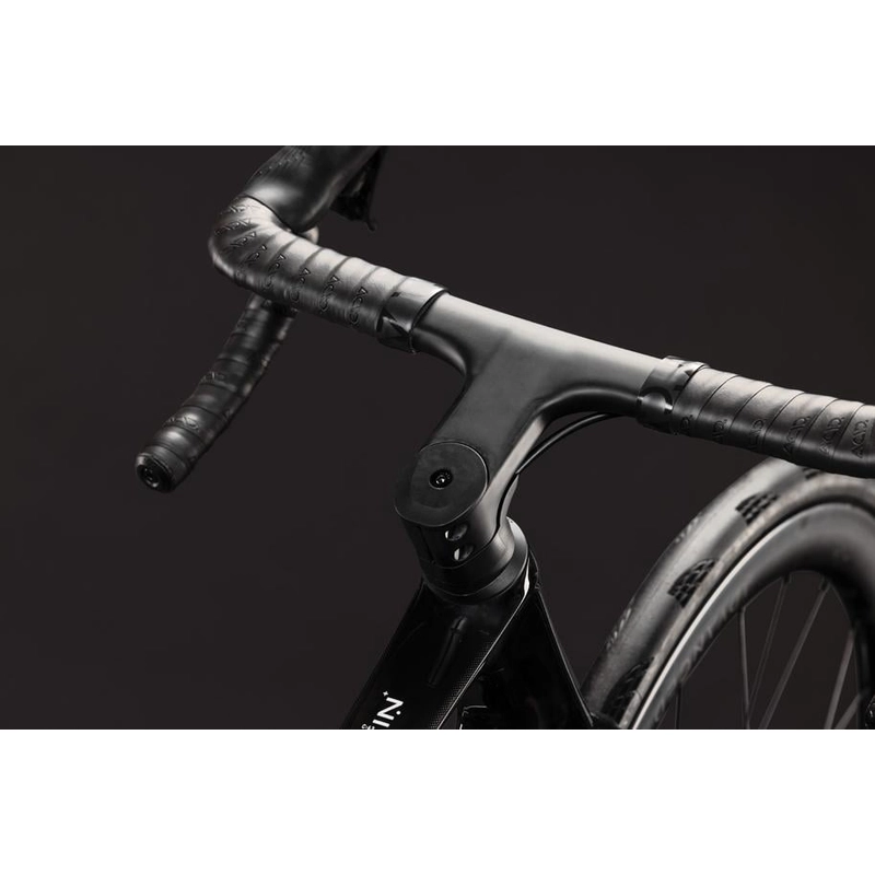 Attain C:62 SLT 28'' 12v Carbon’n’White 2027 Taglia S #1