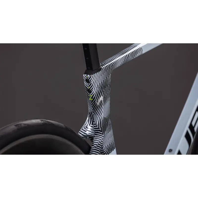 De acuerdo C: 62 Carrera 28 '' 12V Glacier'n'Black 2026 Tamaño XL #2