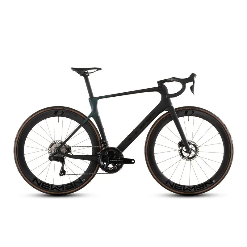 Concordo C: 62 SLT 28 '' 12V Black'n'black 2026 Tamanho XS - image