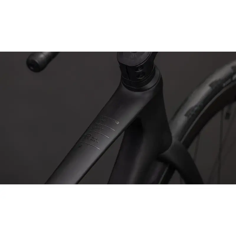 AR CENTENHO C: 68X RACE 28 '' 12V Blackline 2026 Tamanho XS #1