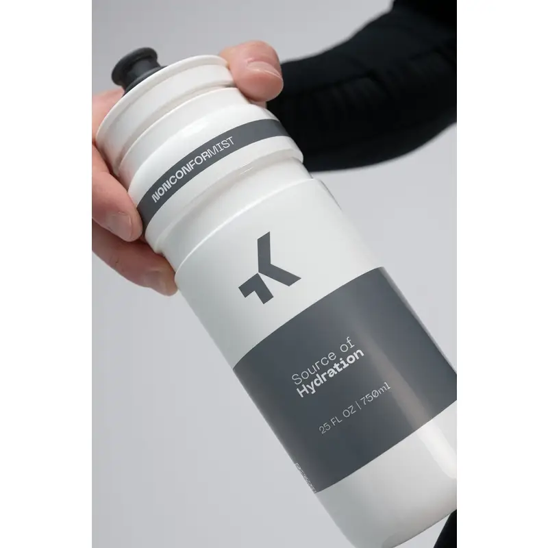 Fly Cloud Trinkflasche 750ml #1