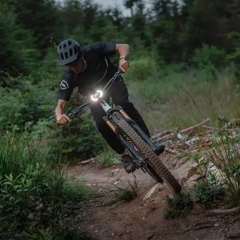 Fanale Anteriore A Batteria B54 Max Con Abbagliante #4