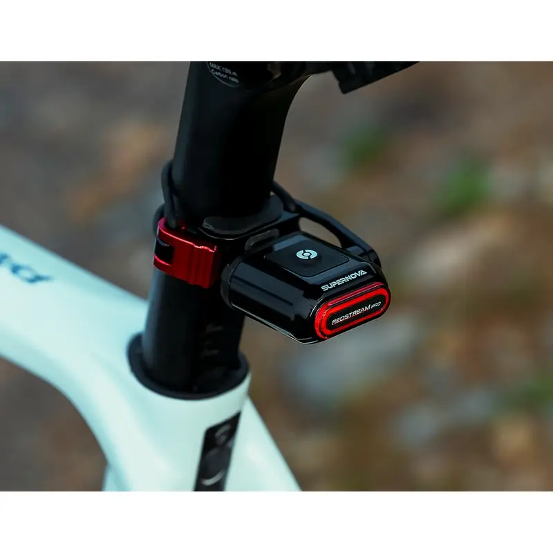 Fanale Posteriore A Batteria Redstream Pro International #1