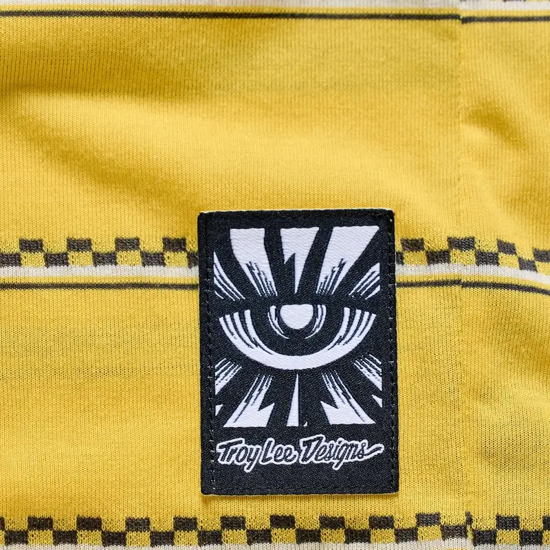 T-Shirt Skyline Ride Ausgecheckt Butter Größe XL #6