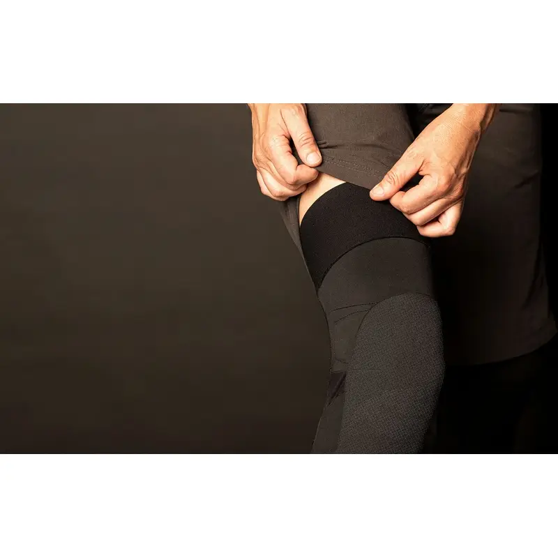 Joelheiras Aura Core Pretas Tamanho XS #3