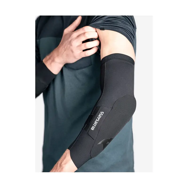 Aura Core Ellbogenschoner Schwarz Größe XS - image