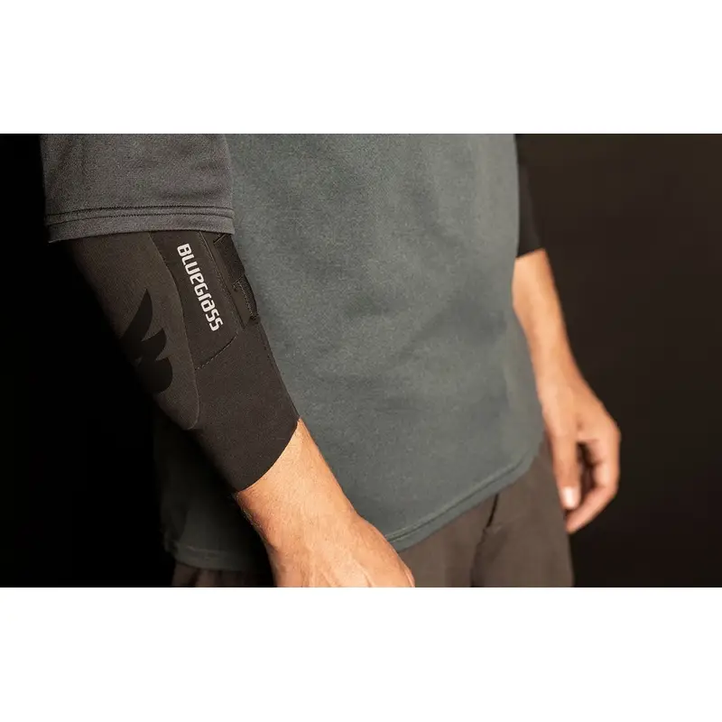 Aura Core Ellbogenschoner Schwarz Größe XS #4