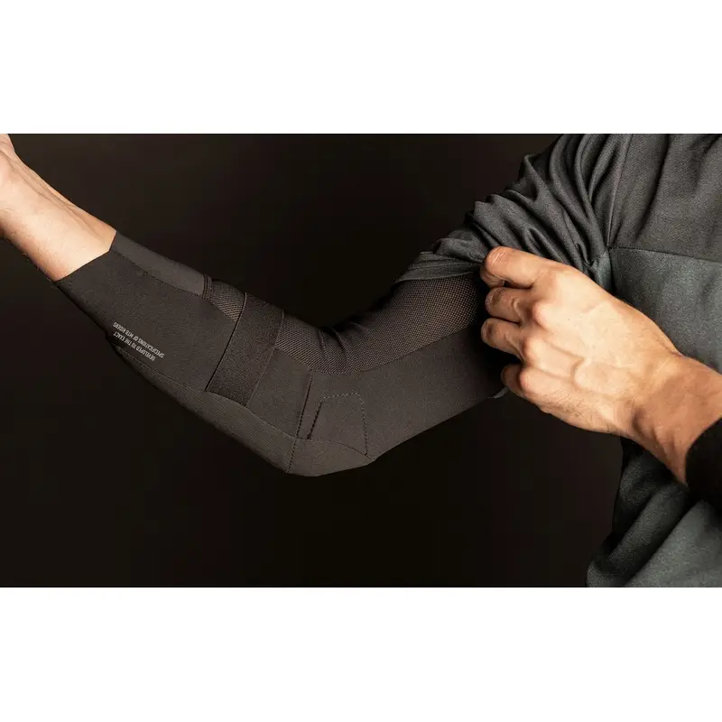 Aura Core Ellbogenschoner Schwarz Größe XS #6