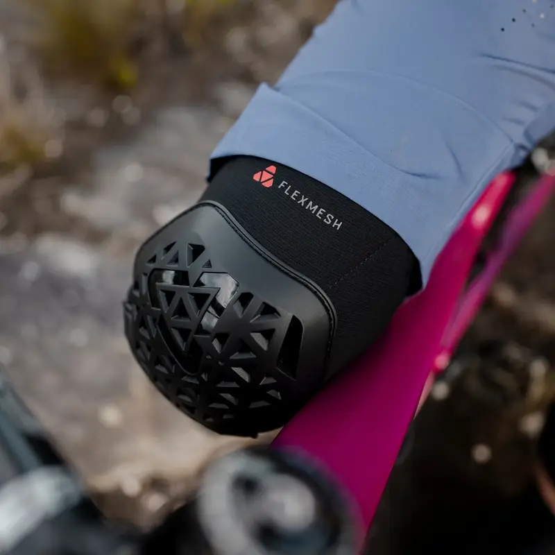 Ginocchiere FlexMesh Black Taglia S #4