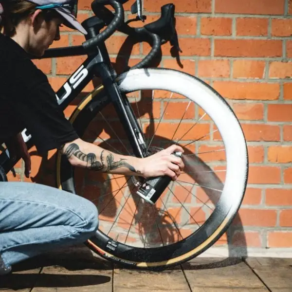 Detergente para Bicicleta Dirt Destroy Spray 400ml #1