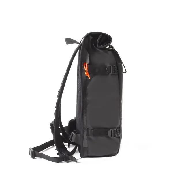 Mochila Rolltop 22 Litros negro #5