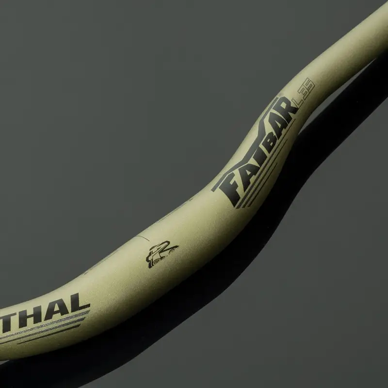 Manubrio V3 Fatbar Lite 35mm 780mm Rise 10mm Oro #2
