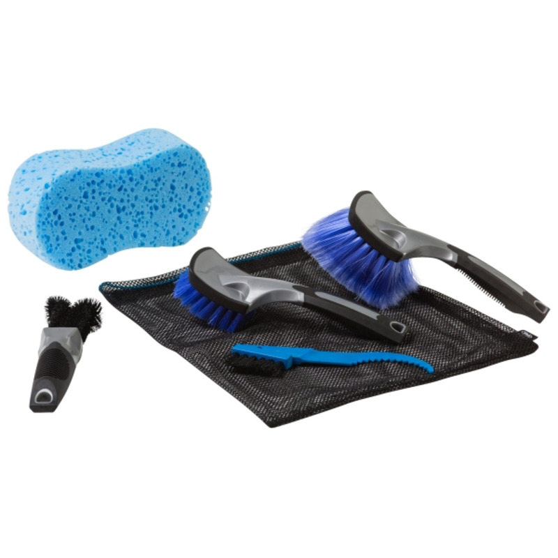 Cleaning Kit 4 Brushes / 1 Sponge