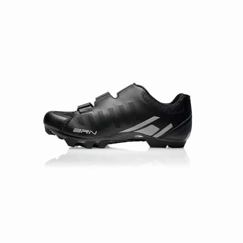 Me3 best sale cleats shoes