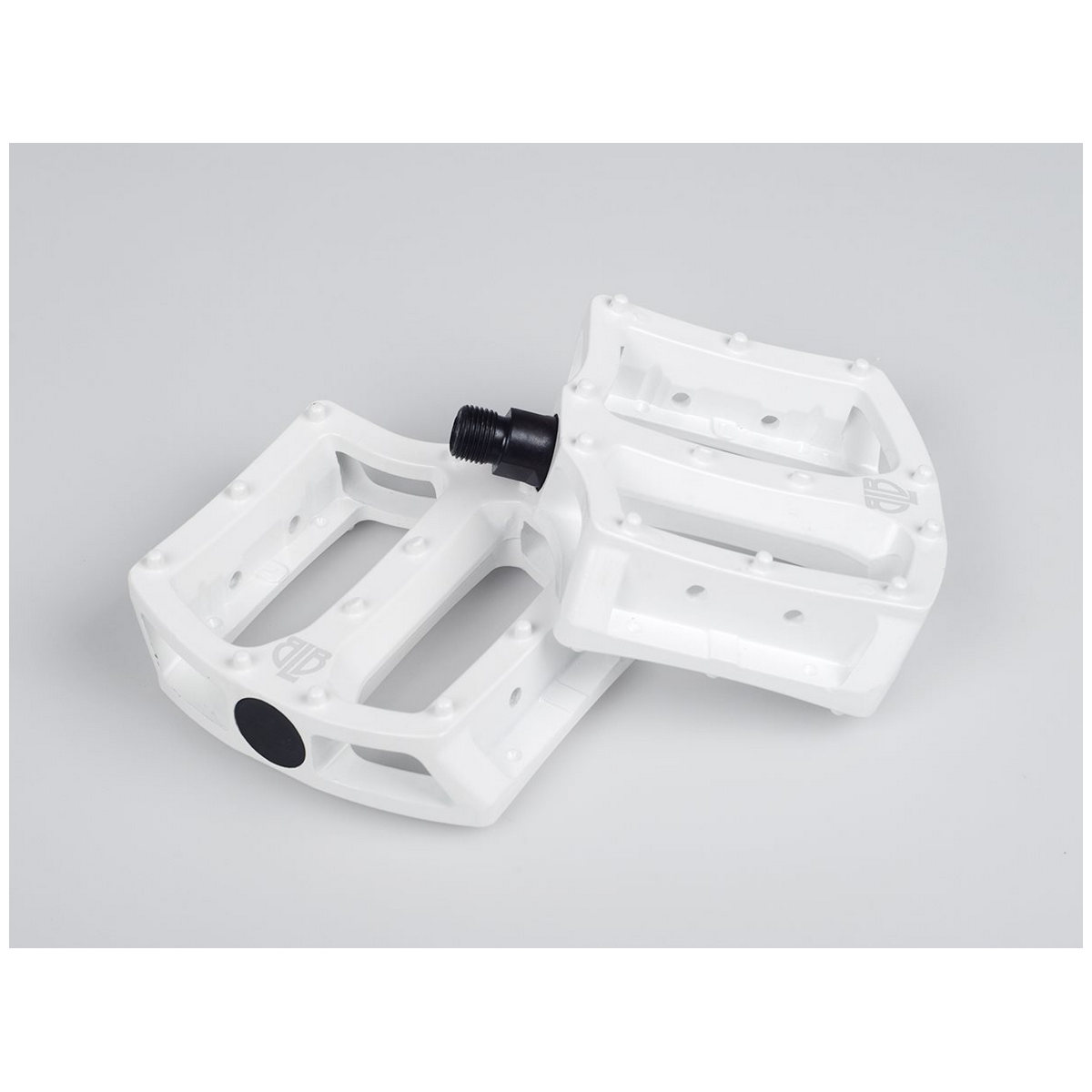 Pair freestyle pedals white