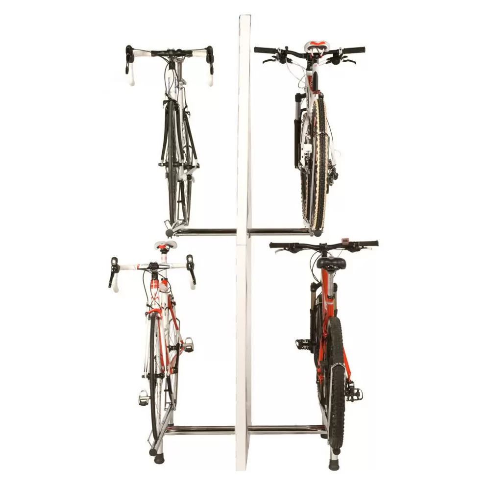 Chromierter Schaukasten für 4 Fahrräder mit Grafiktafel zur Sichttrennung #2