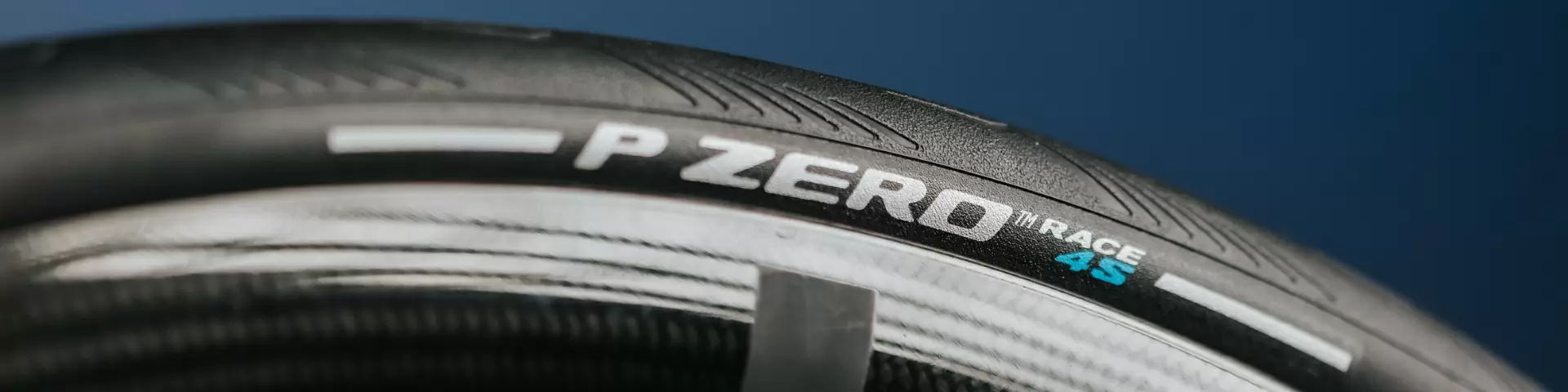 Pirelli p zero 4s: the perfect tire for every season exists.