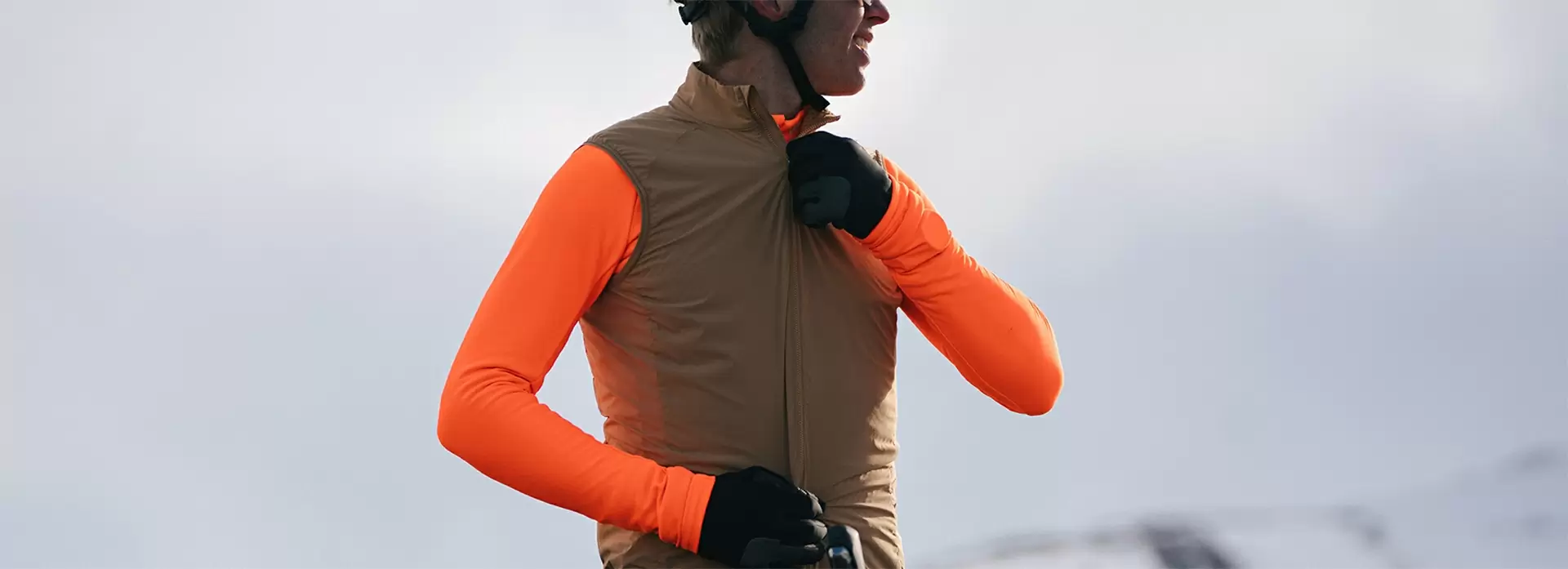 Windproof jackets and capes cycling
