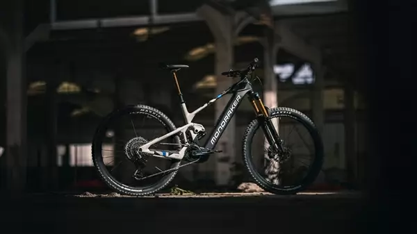 Nuove Mondraker Crafty Carbon 2025 - Ridewill Magazine