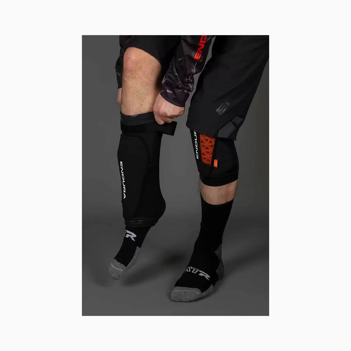 MT500 Lite Knee Pads size S/M black #1