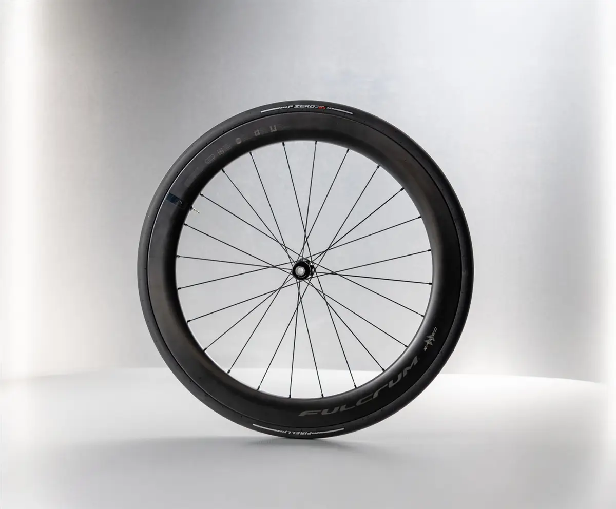 Nuovo Pirelli P ZERO Race TLR SL-R