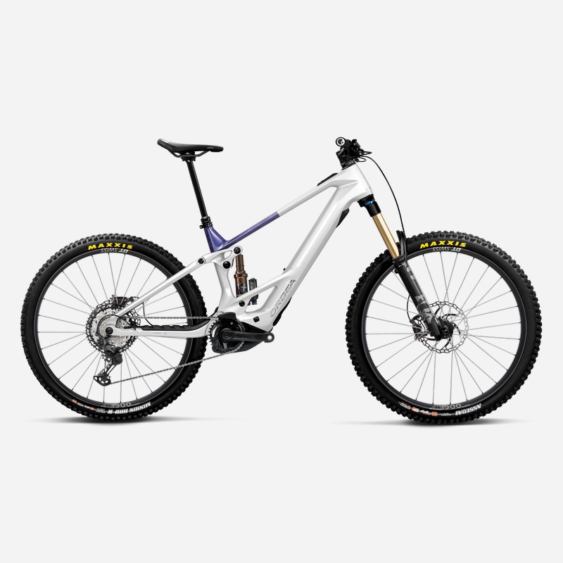 WILD TR M10 29'' 12v 150mm 750Wh Bosch Perf. Line CX White Chic/Tanzanite Evo C View 2027 Taglia S