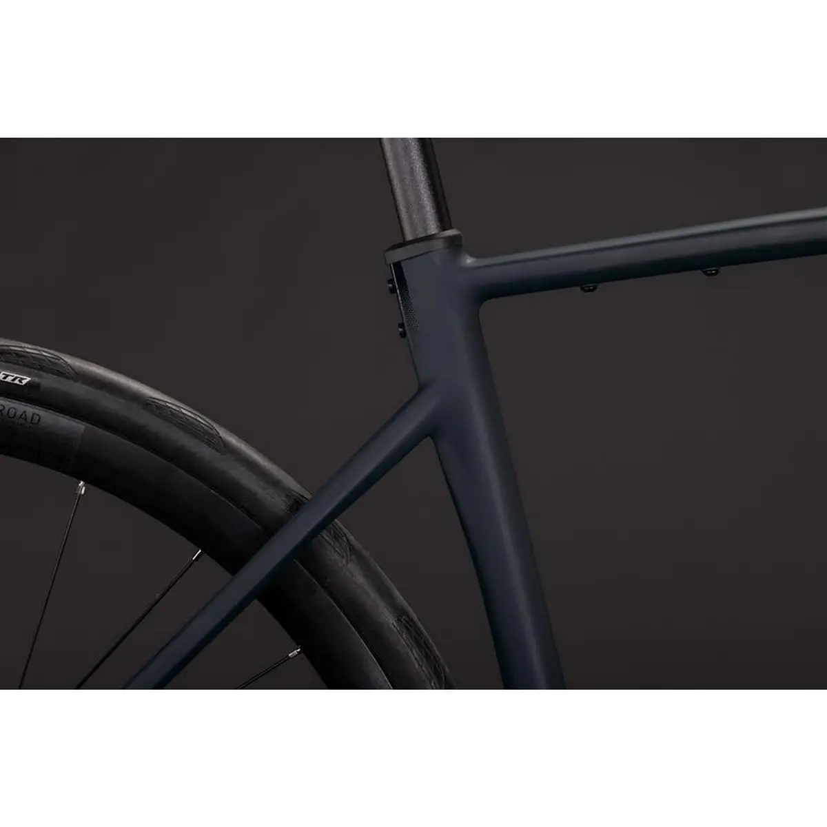 Attain SLX 28'' 105 12v Black´n´chrome 2027 Taglia S #1