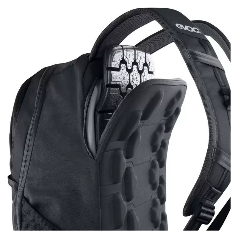 Zaino Commute Pro 22 Nero 22L Con Paraschiena Integrato Taglia S/M #10