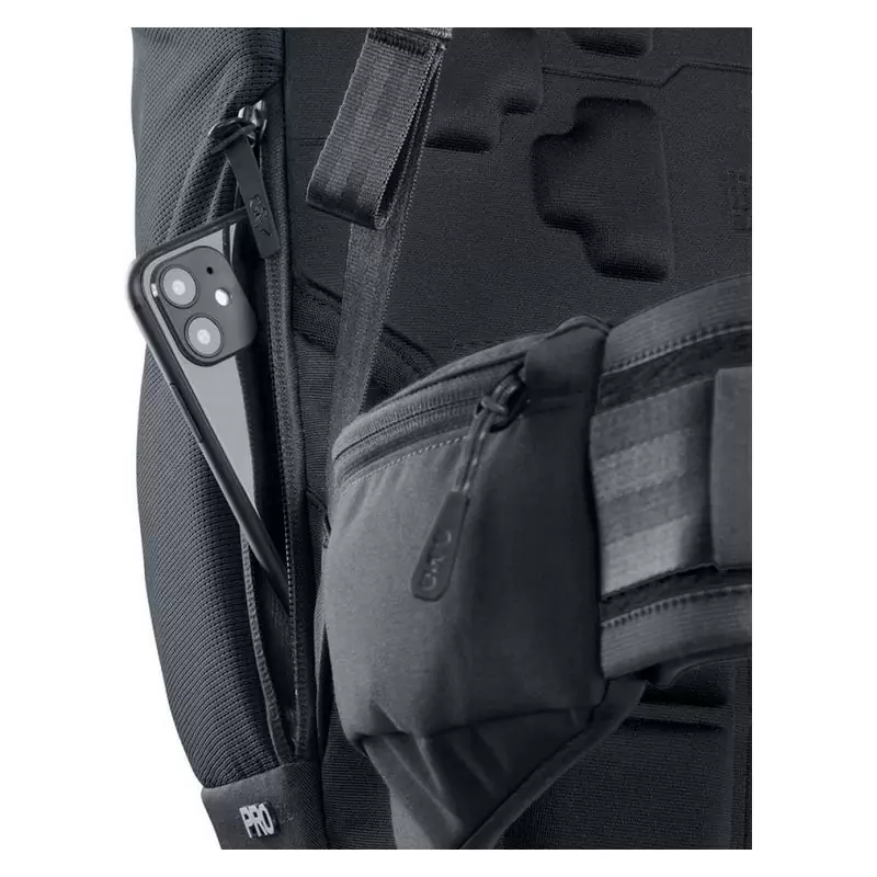 Zaino Commute Pro 22 Nero 22L Con Paraschiena Integrato Taglia S/M #4