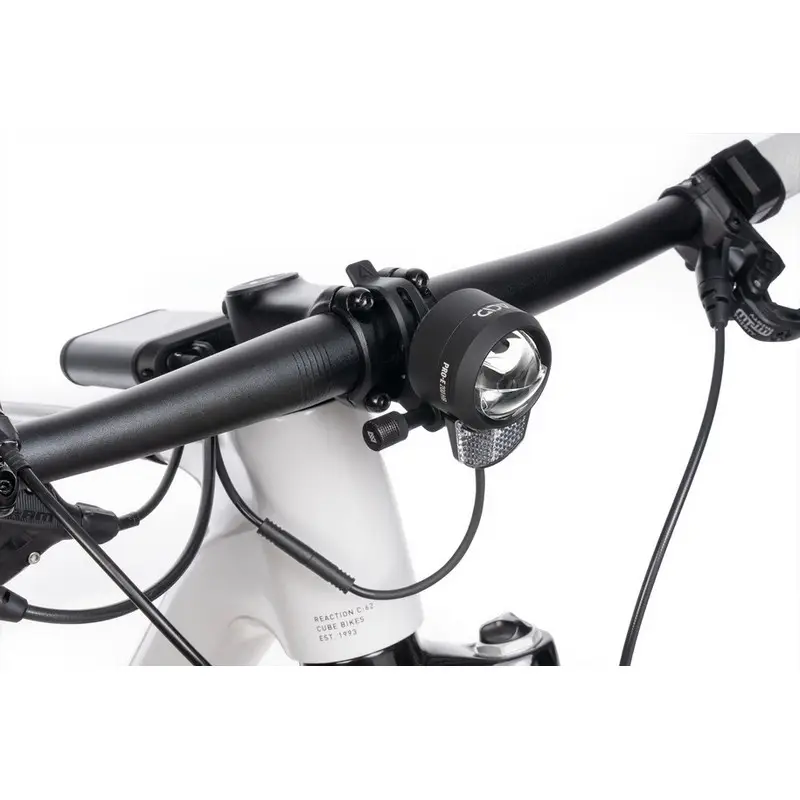 Vorderlicht Pro-E 200 mit Powerbank #1