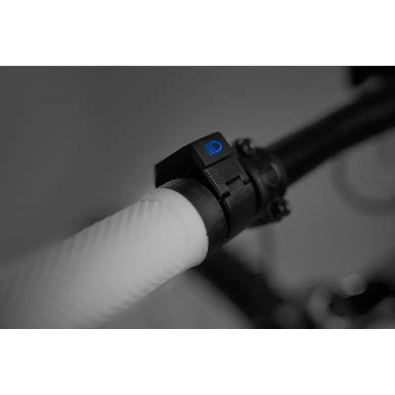 Vorderlicht Pro-E 200 mit Powerbank #7