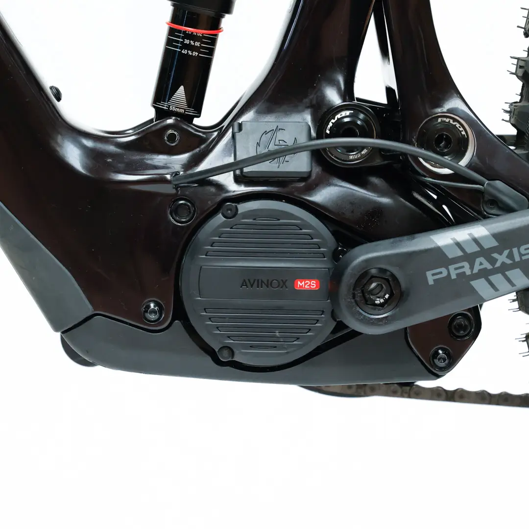 Shuttle AMP'd Pro (205km) 160mm 29/27.5'' 12v Avinox M2S 800Wh Burgundy Berry Freeze 2027 Taglia L #2