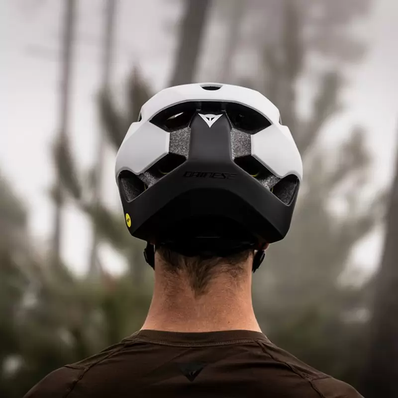 Linea 03 MIPS MTB Enduro Helmet Black/White Size M-L (55-58cm) #8