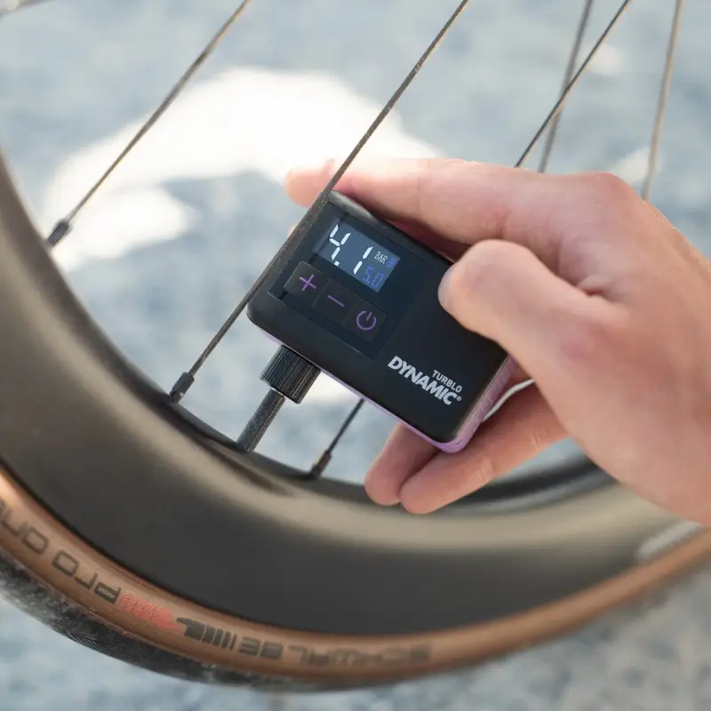 Pompa portatile Elettrica Turblo E-pump 8 bar / 116psi Batteria 500mah #2