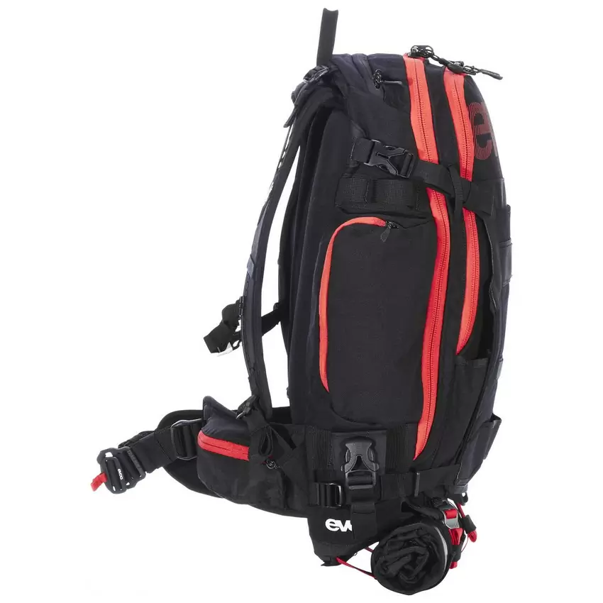 Trail Builder Backpack 30 Liters Black/Red #3