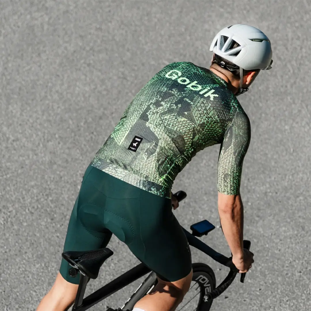 Rückseite Gobik Glitch Trikot mit GRS-System