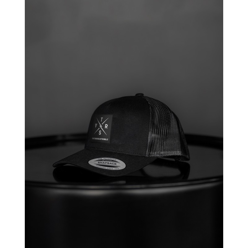 Cappelino Curved Trucker Nero