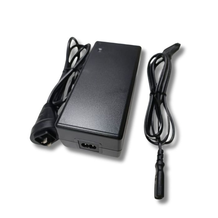 Carregador Europlug BN21 42V-2A para baterias 603wh Motor Oli