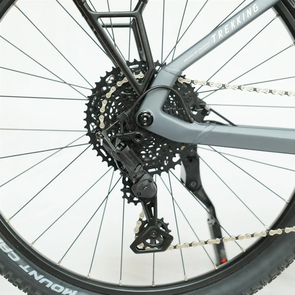 Trekking 4 Low Test Bike (4km) 27,5'' 100mm 10v 720Wh Yamaha PW-S2 Grigio/Bianco Taglia M #2